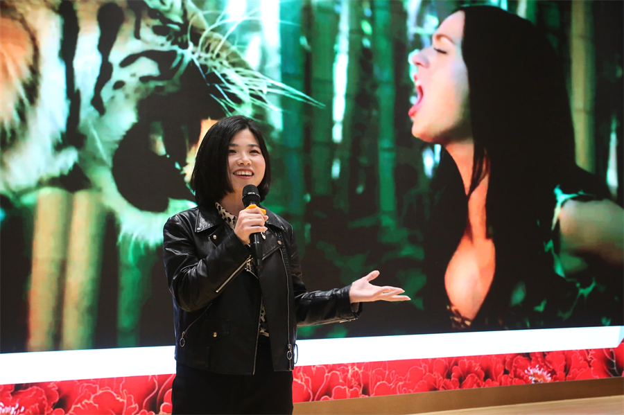 （7）武芳老师倾情献唱.jpg
