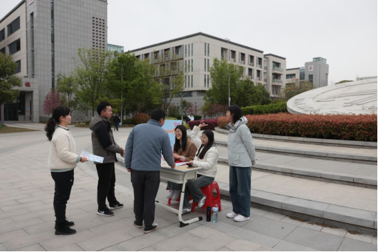 1743562299604295.png image.png