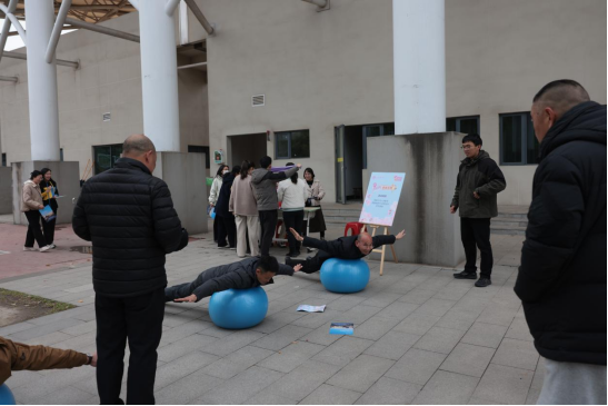 1743562348131087.png image.png